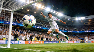 欧冠决赛第二个进球瞬间，球员头球破门