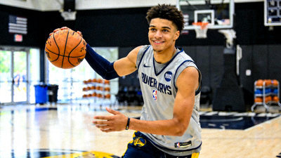 一位年轻的新秀球员在训练场上展示精湛技术，眼神充满自信与潜力